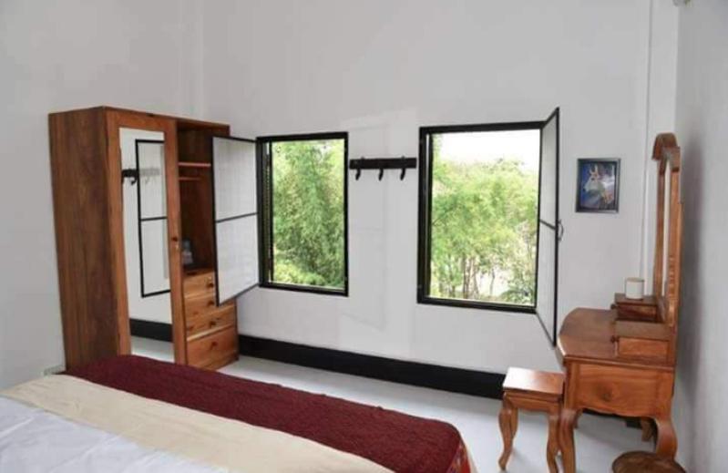 Meet Sunset Hostel Luangprabang Exterior foto